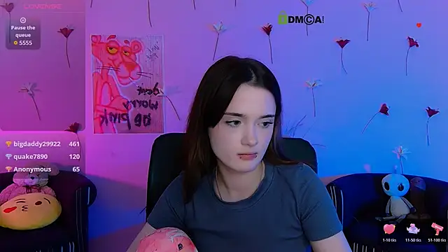 liana_kisses webcam