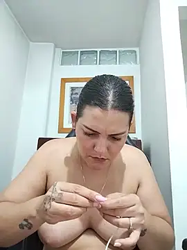 Mia_Hampton webcam