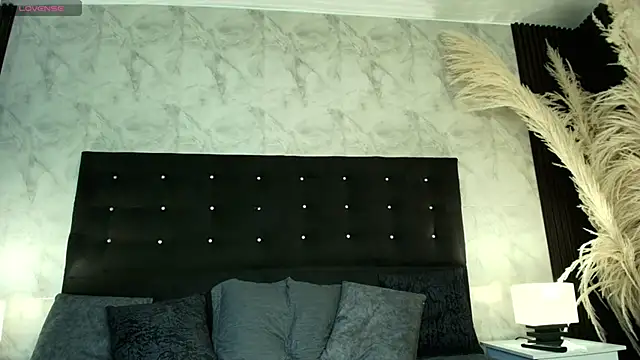 Helena_Luxxx webcam