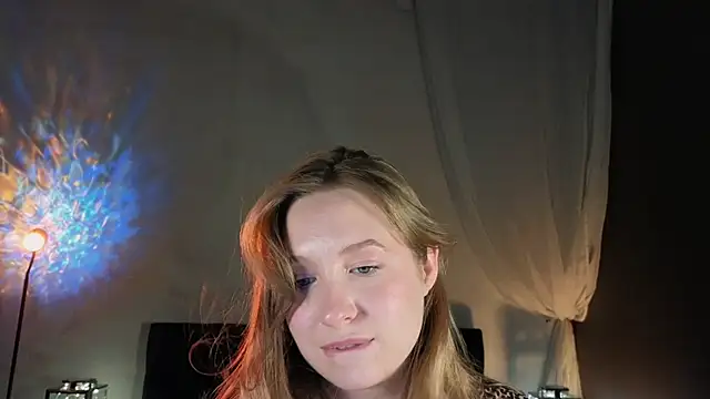 saint_trisha webcam