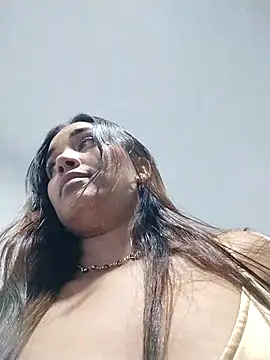 aisha_es webcam