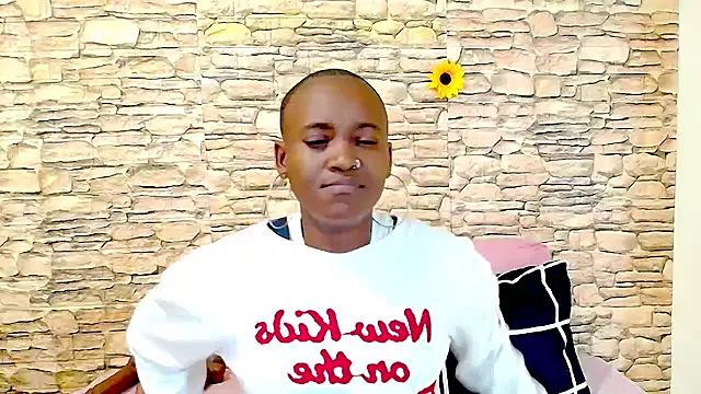 EbonyOlive69 webcam