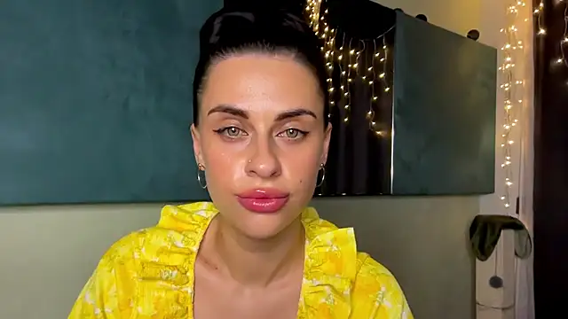 MariaValverdeee webcam