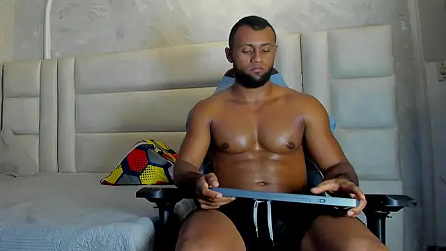 Dark_lennox webcam