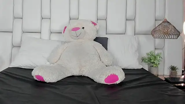 susyperezlopez - SusyPerezLopez's free webcam - UK Sex Cams