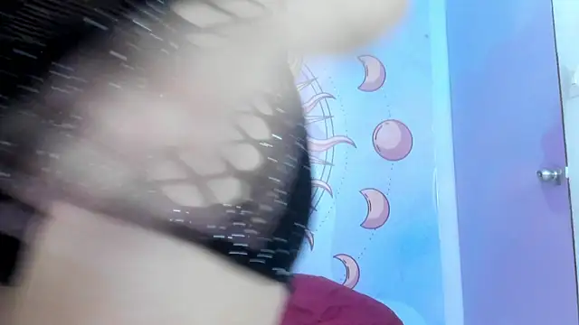 luna_hoott webcam