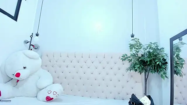Victoria_Coleman webcam