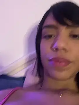 -Naomyy- webcam