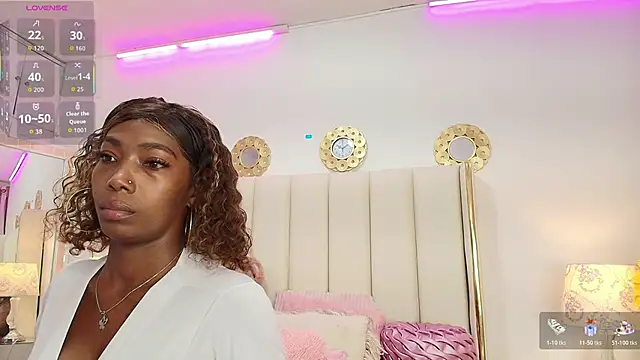 _NinaFox_ webcam