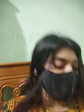 Disha_Nur0 webcam