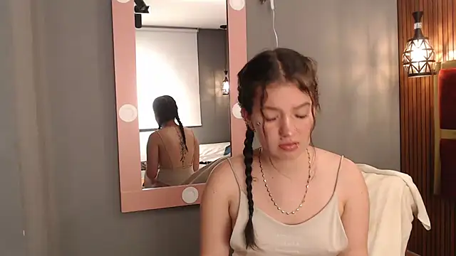 lilimini032 webcam