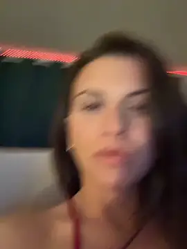 ScarlettNoirr webcam