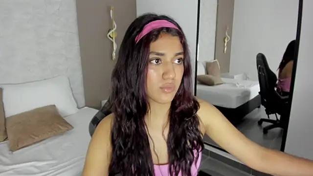 cristin_collins webcam