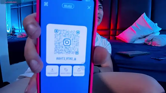 EthanSantori webcam