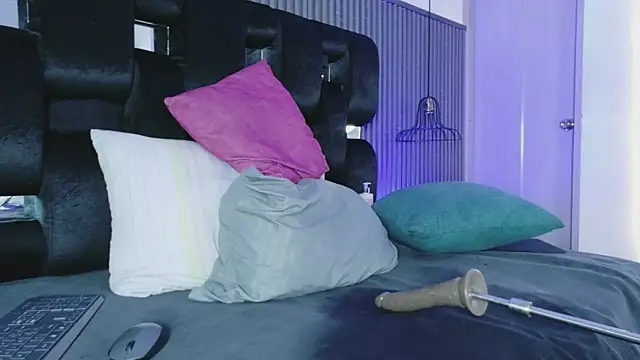 levana1 live sex cam