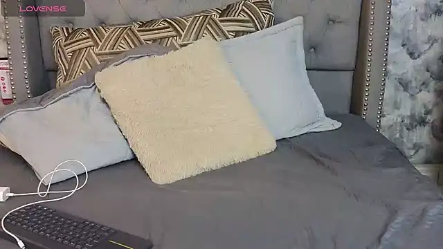 Shantal_Joness webcam