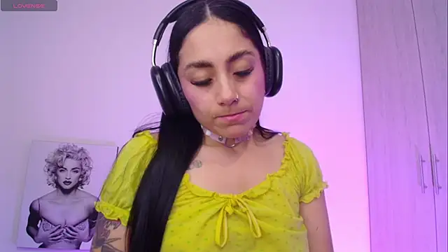 Millie_bobby webcam