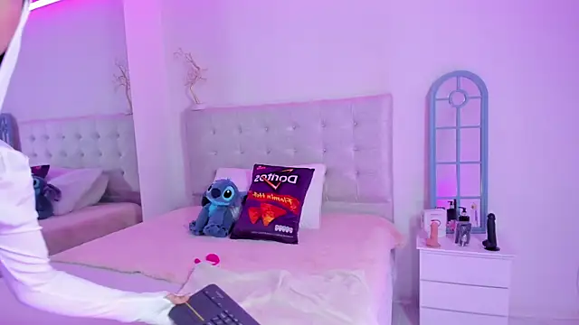 Vanessa_cruz_18 webcam