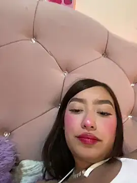 Miakittyyy webcam
