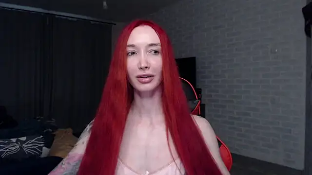 Roxy_Silver webcam
