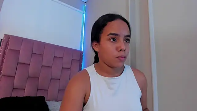 Roxy_Stonee webcam