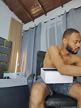 Oliver_bigblack_cock webcam