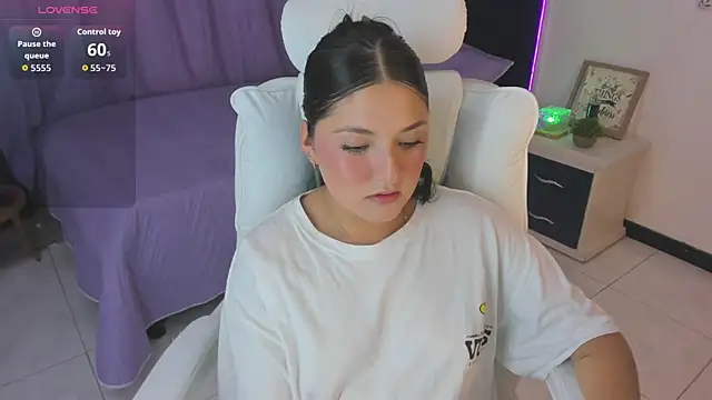 Celestee_21 webcam