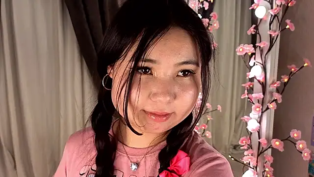 Ellau_555 webcam