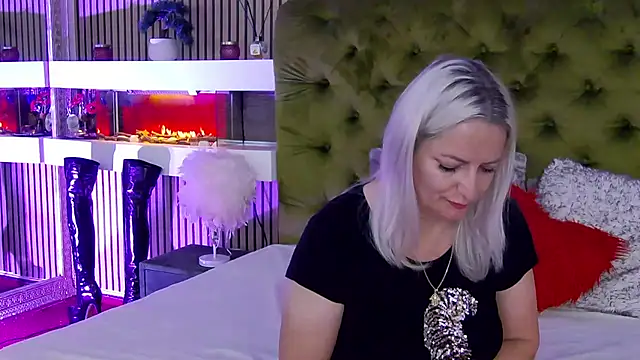 LadyTouch webcam