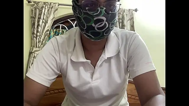Slave_Aryan webcam