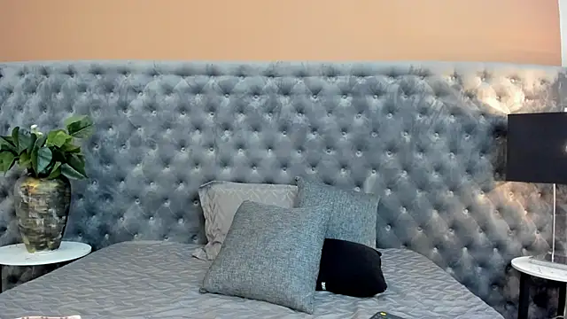 valesantodomingo - ValeSantoDomingo's free webcam - UK Sex Cams