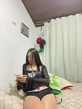 NickieCute-