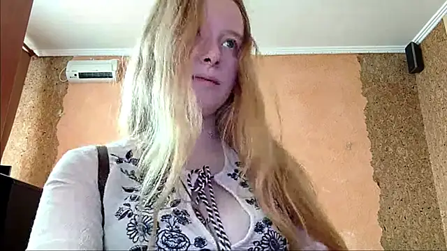KateVibe_01 webcam