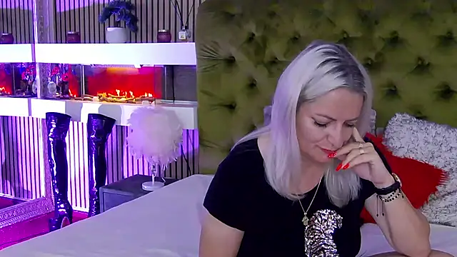 LadyTouch webcam