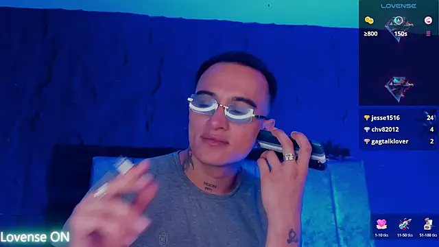 LiamDeep webcam