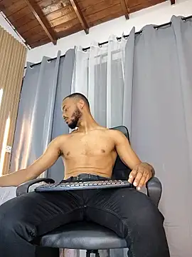 Oliver_bigblack_cock live sex cam