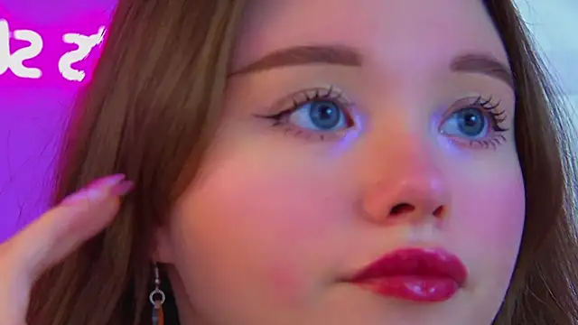 keiraasti - KeiraAsti's free webcam - UK Sex Cams