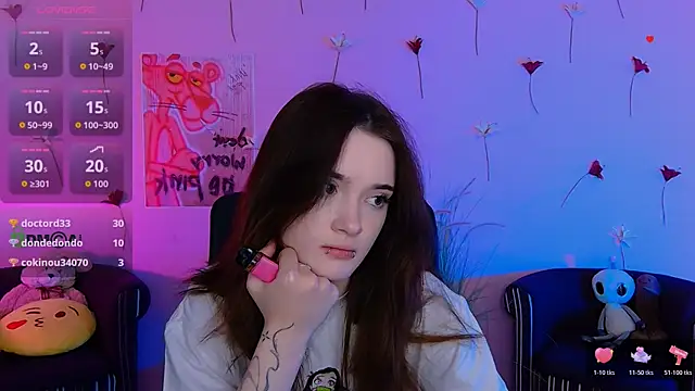 liana_kisses webcam
