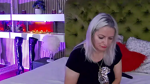 LadyTouch webcam