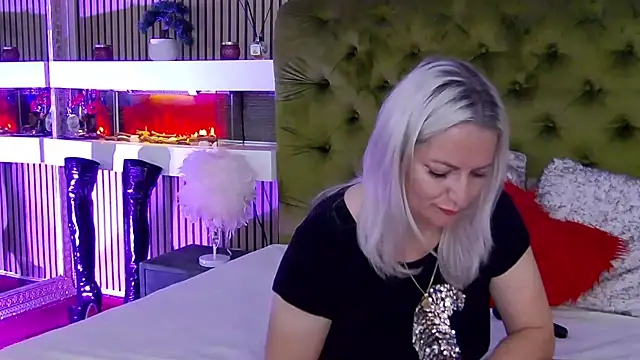 LadyTouch webcam