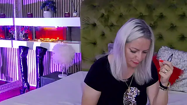 LadyTouch webcam