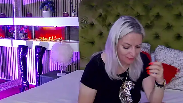 LadyTouch webcam