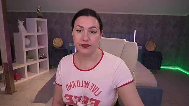 VelvetLuck webcam