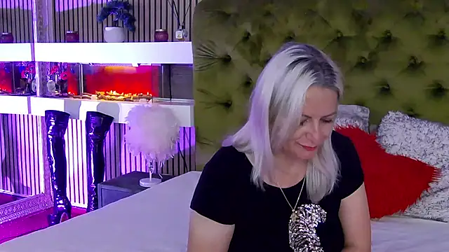 LadyTouch webcam