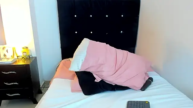 kathyajhonss webcam