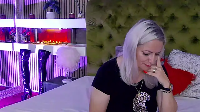 LadyTouch webcam