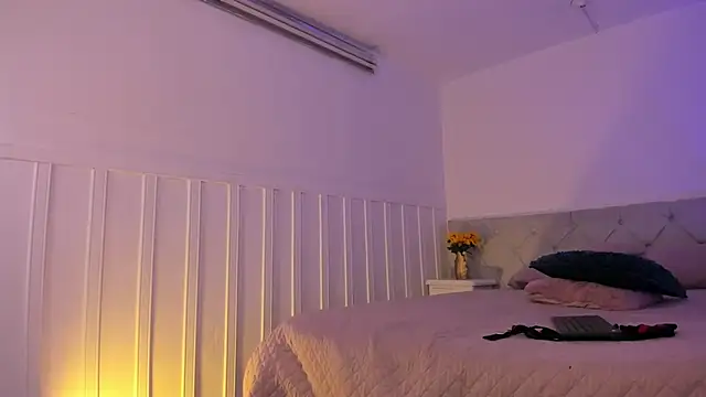 riley_bensongh webcam