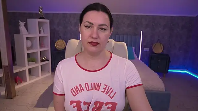 VelvetLuck webcam