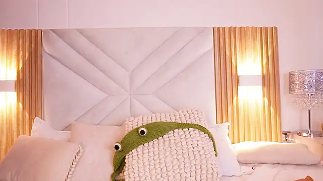Ivi_Aiko webcam