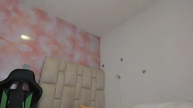 aida_rose_ webcam